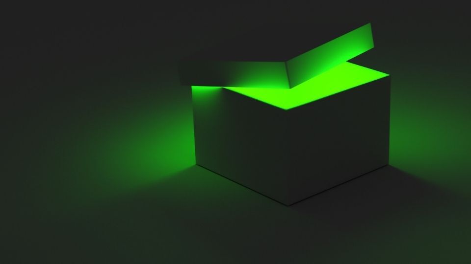 (A glowing box can be seen in the image provided with bright lighting)
Display light boxes