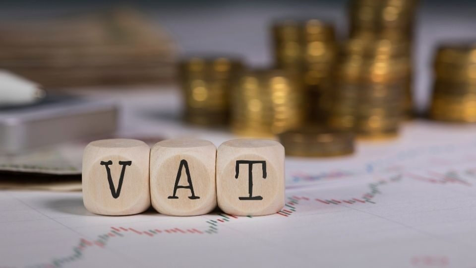 (In the image the emphasis for registration for VAT can be seen clearly) Why and When to Register for VAT UK Business Guide