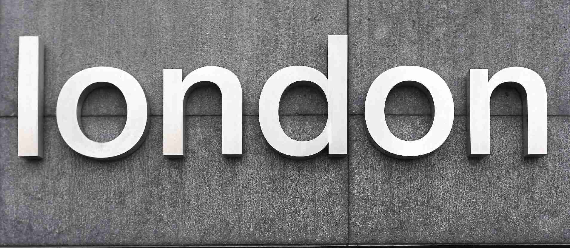 London Silver Mirror 3D Letters
