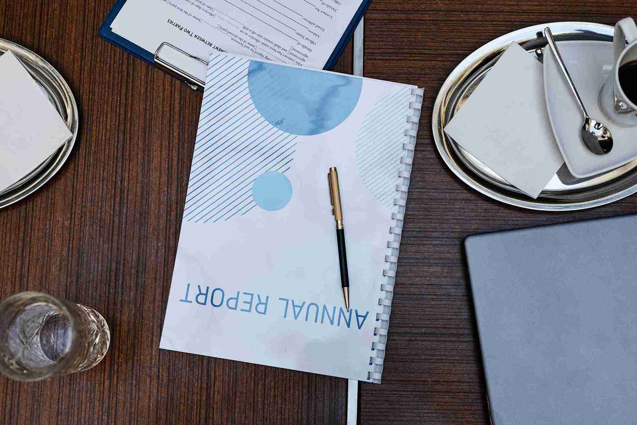 business report offering specialized legal guidance for compliance and reputation management.